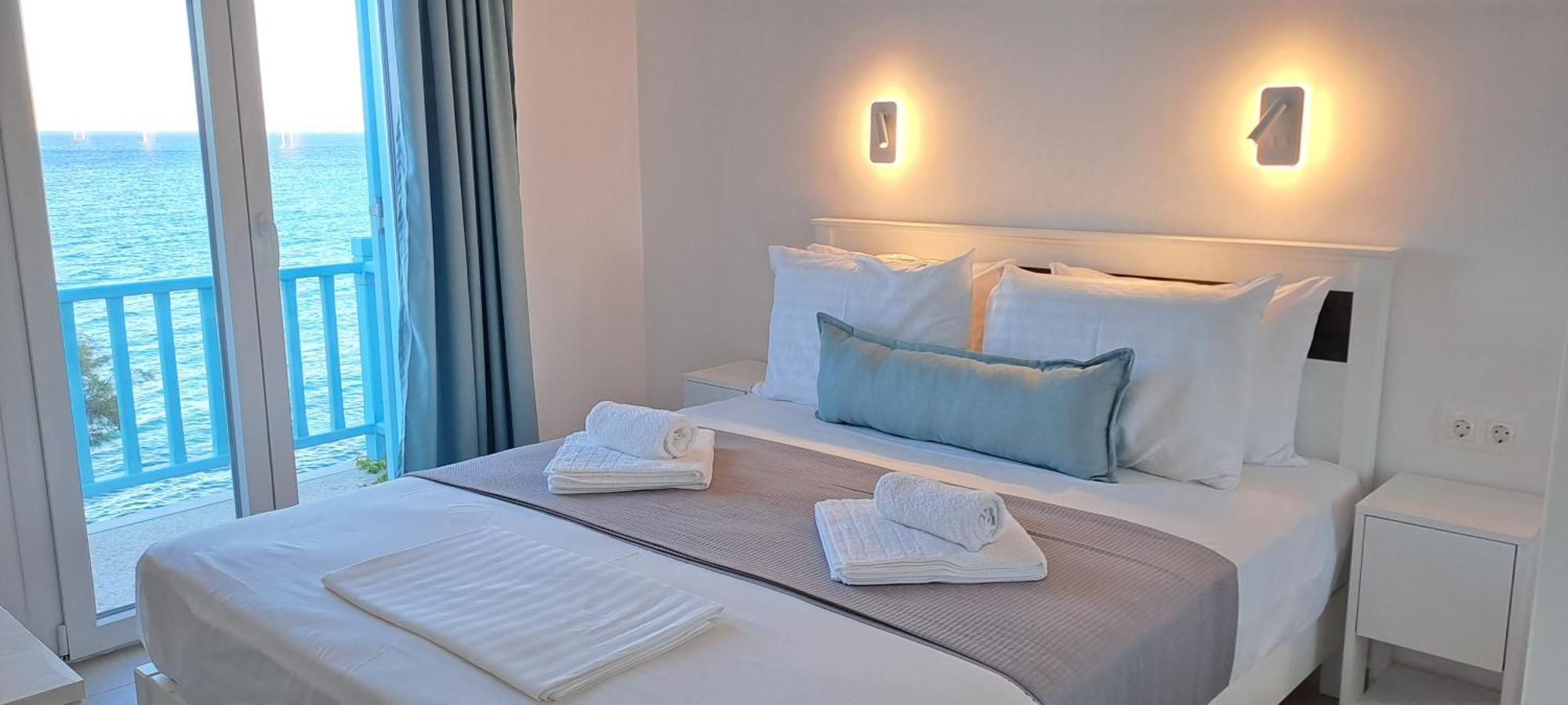 Dinas Inn Piso Livadi Extérieur photo